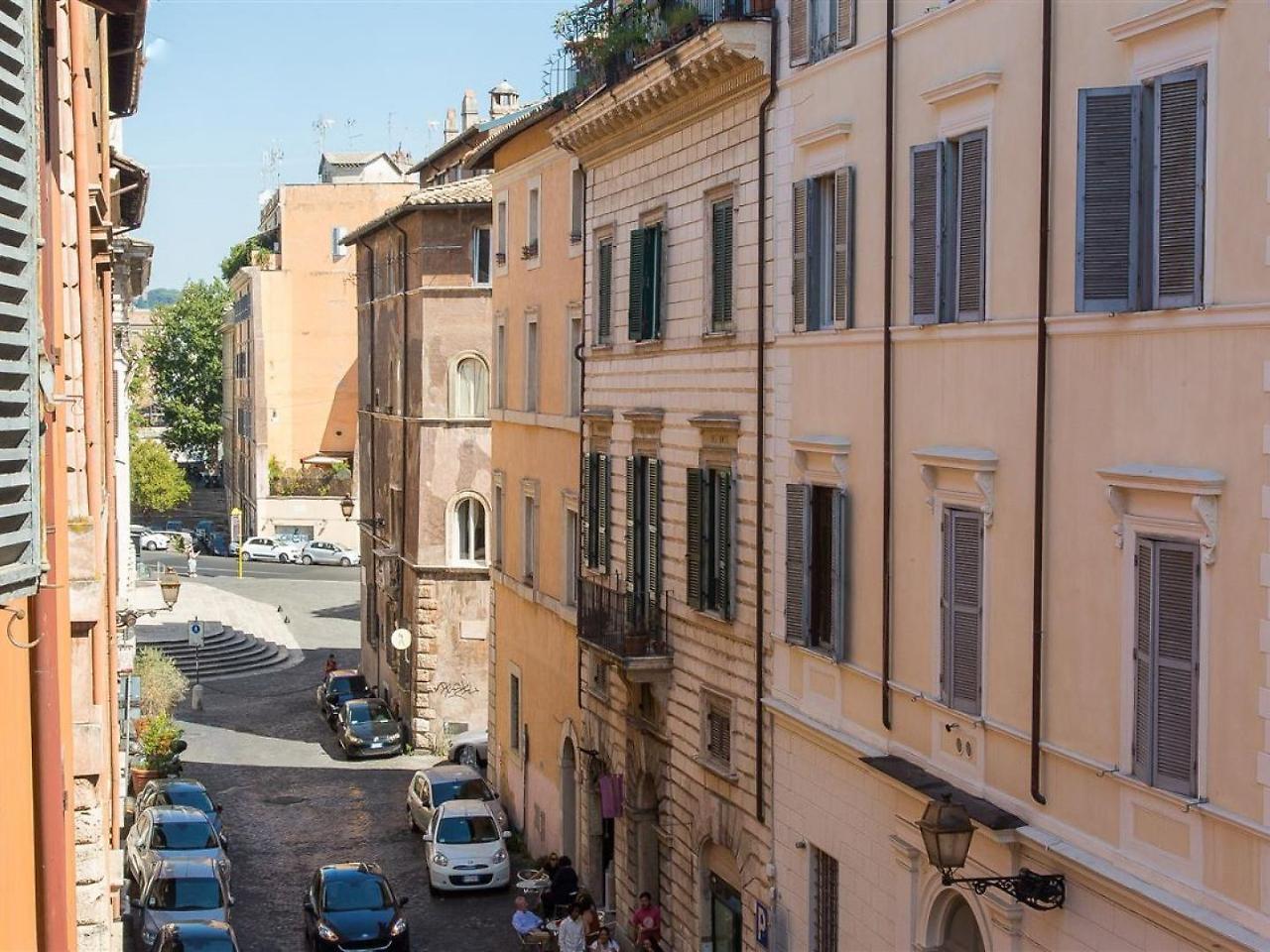 Rental In Rome Giulia Atmosphere Exterior photo